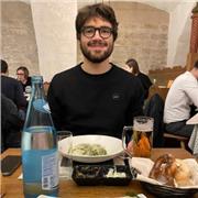 Laureato in Fisica all'Università di Bologna si offre per ripetizioni di matematica e fisica a studenti di medie e superiori